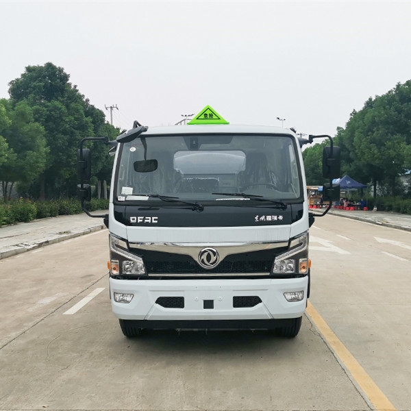 南通8.5方國六東風(fēng)福瑞卡運(yùn)油車