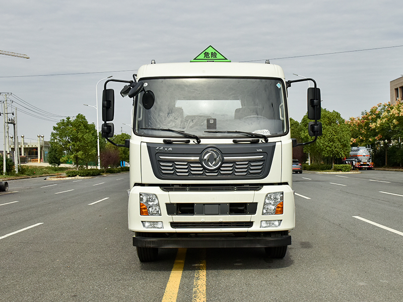 華特牌腐蝕性物品罐式運輸車10.3方東風天錦化工罐車